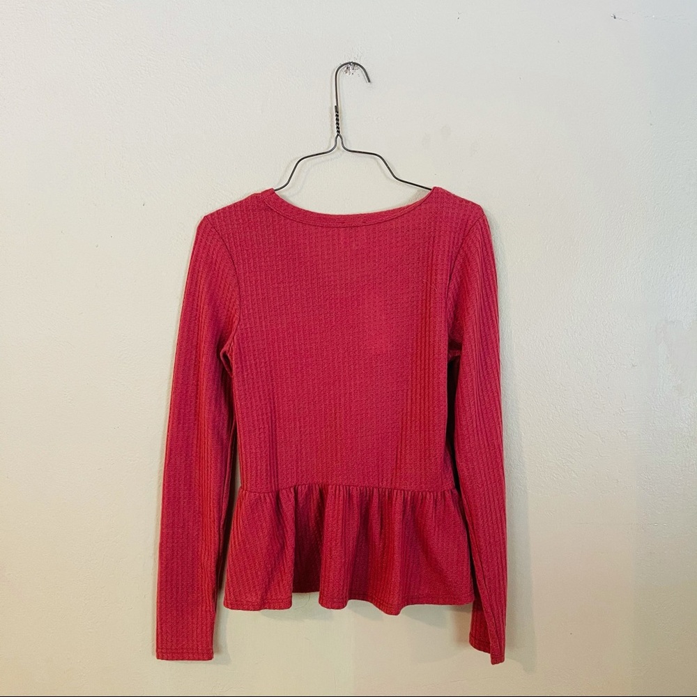 NWT Raspberry Red Peplum Style Knit Top - Picture 5 of 6